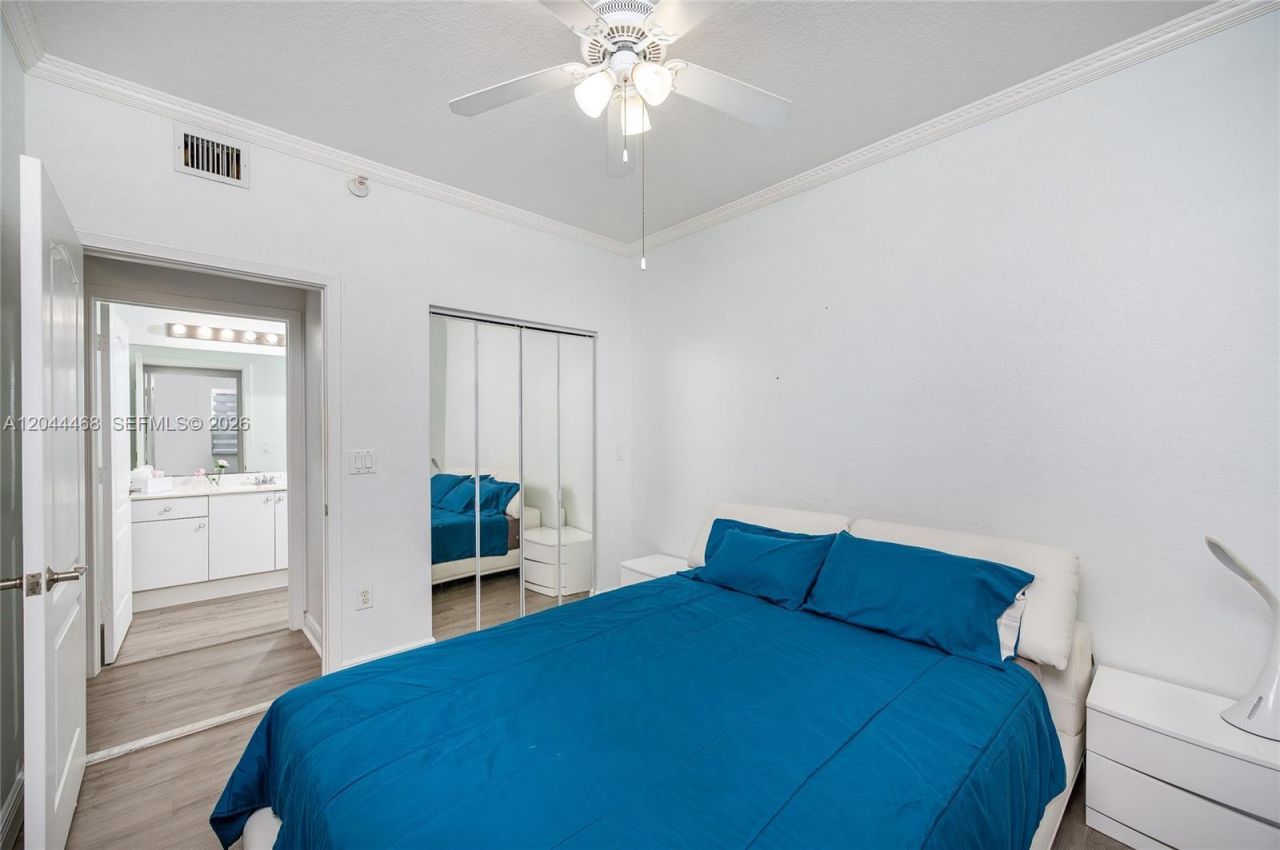 10700 NW 66th St , Unit 204, Doral, FL 33178 Photo