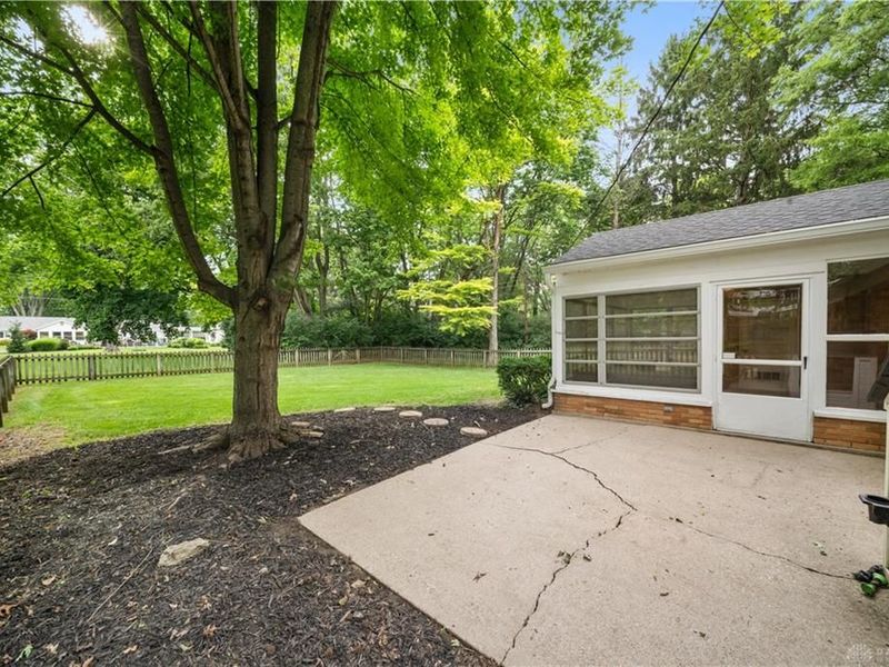 2196 Merrimont Drive, Troy, OH 45373 Photo 30
