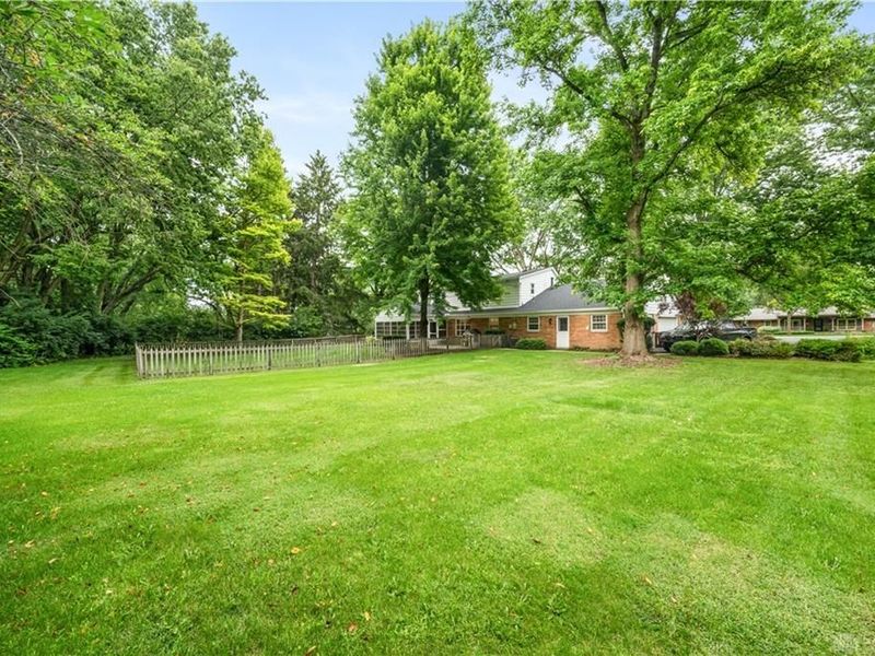 2196 Merrimont Drive, Troy, OH 45373 Photo 33