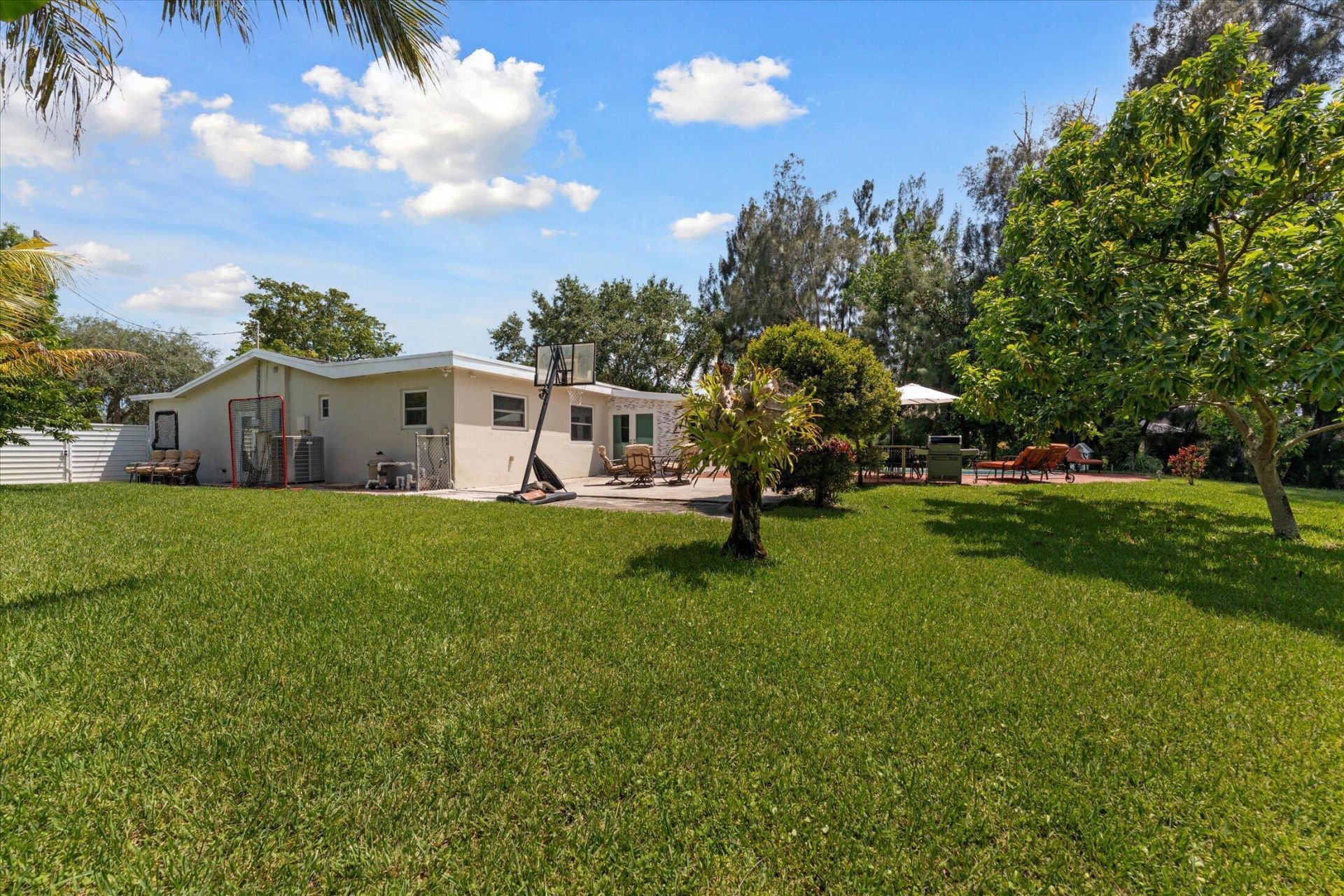 8951 SW 51st Place, Cooper City, FL 33328 Photo