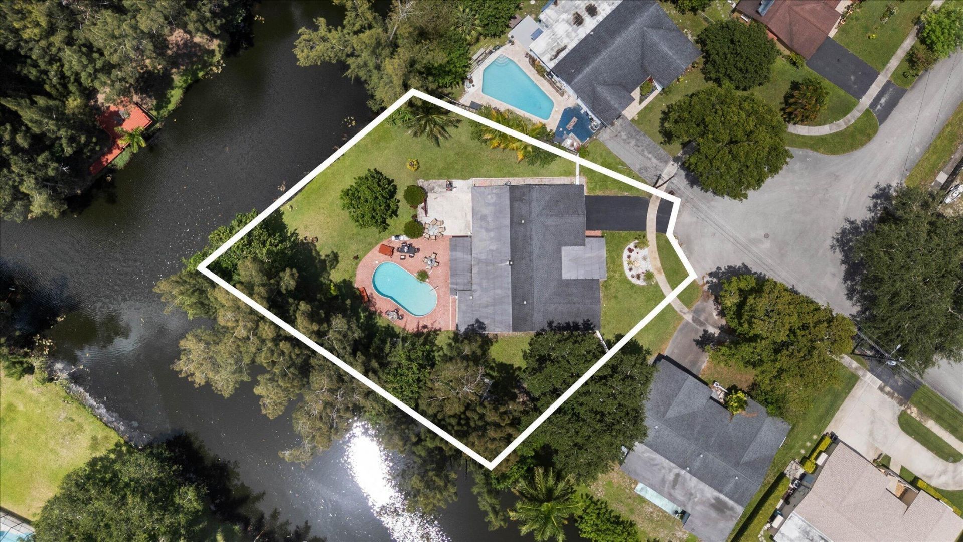 8951 SW 51st Place, Cooper City, FL 33328 Photo