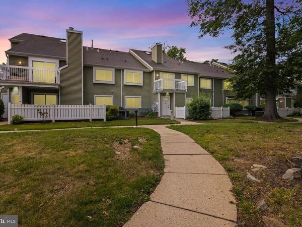 3 FOXTAIL LANE, MONMOUTH JUNCTION, NJ 08852