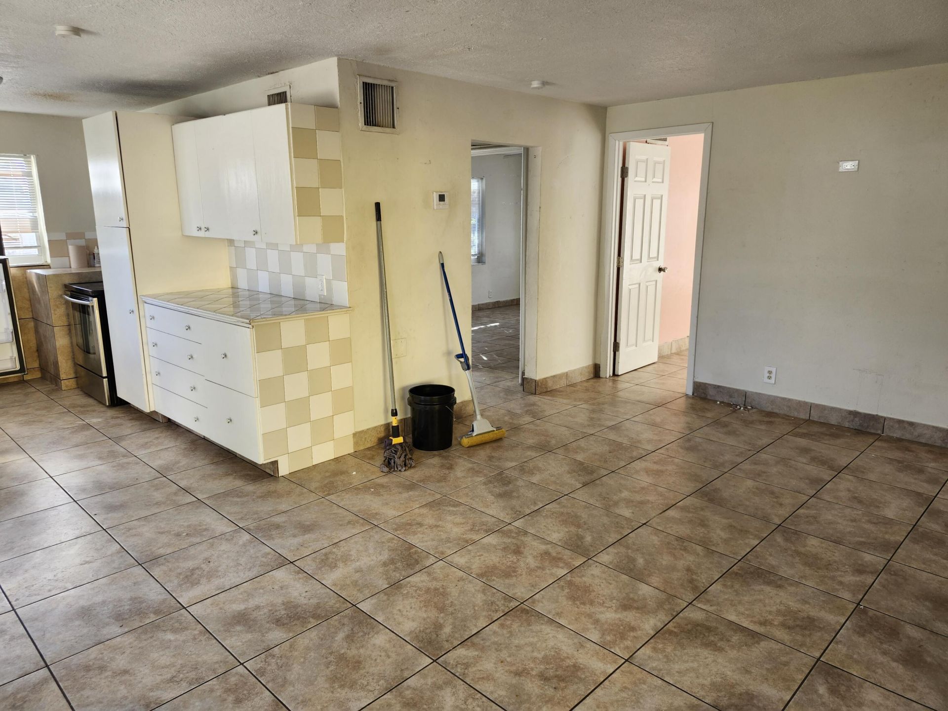 1102 James Road, Lake Worth, FL 33462 Photo