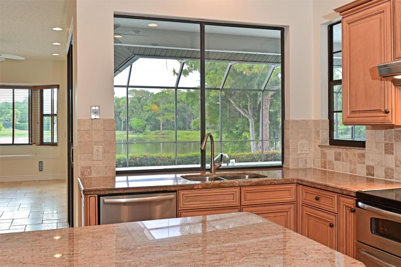 6708 90th Street E, Bradenton, FL 34202 Photo