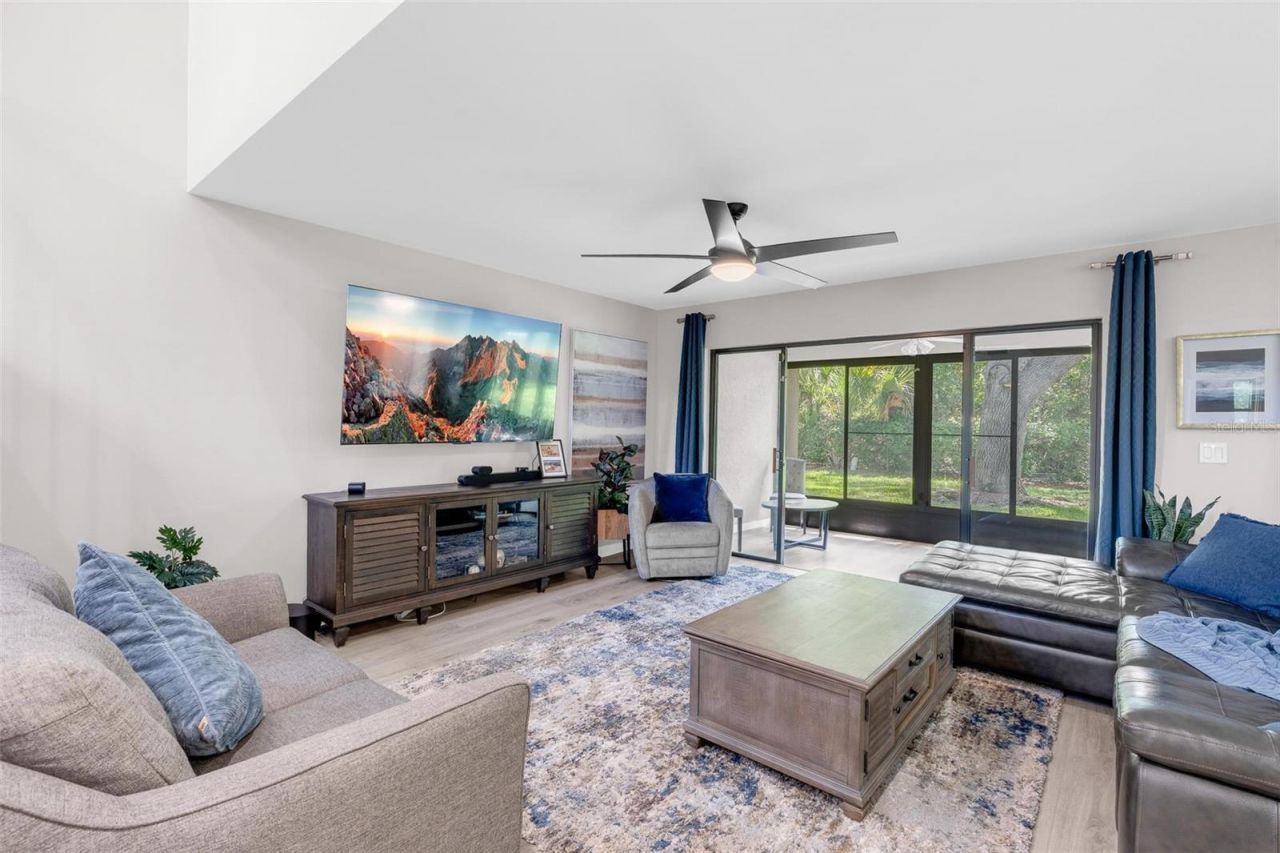 7537 Fenwick Cove Lane, Orlando, FL 32819 Photo