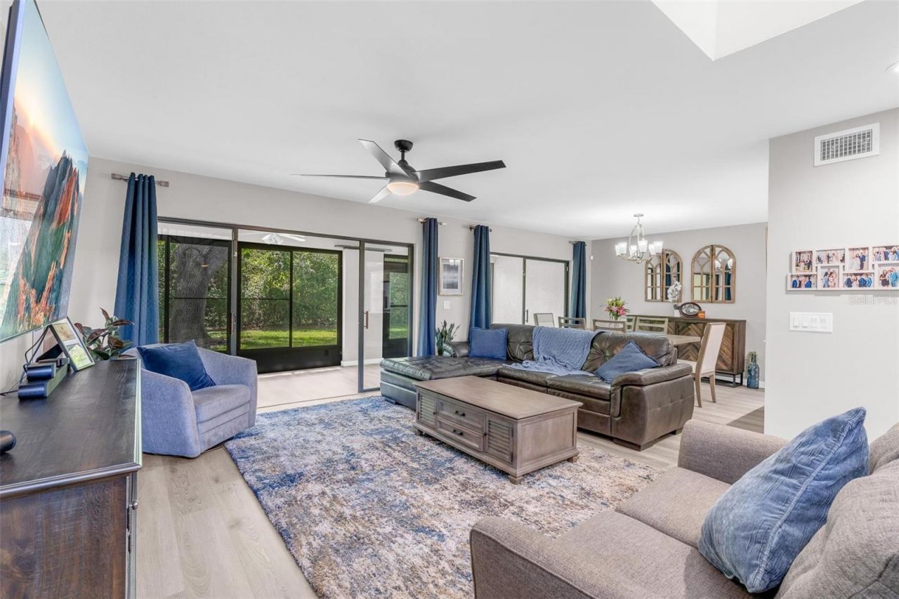 7537 Fenwick Cove Lane, Orlando, FL 32819 Photo
