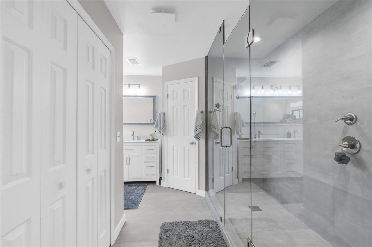 7537 Fenwick Cove Lane, Orlando, FL 32819 Photo