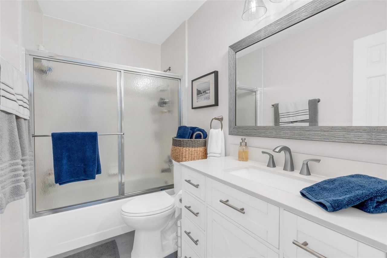 7537 Fenwick Cove Lane, Orlando, FL 32819 Photo