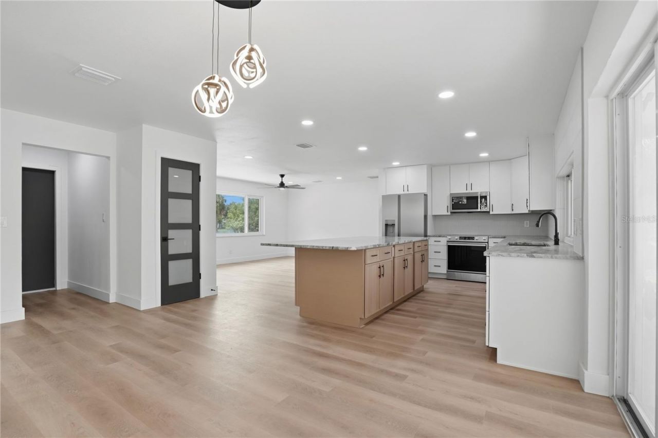 2235 Anastasia Way S, Saint Petersburg, FL 33712 Photo