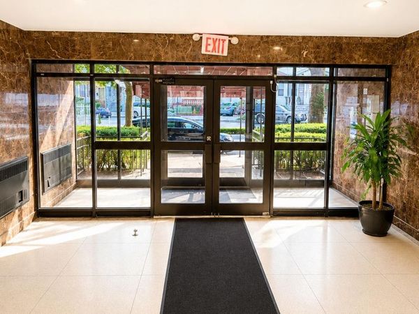 131-11 kew gardens Road , Unit 4H, Richmond Hill, NY 11418