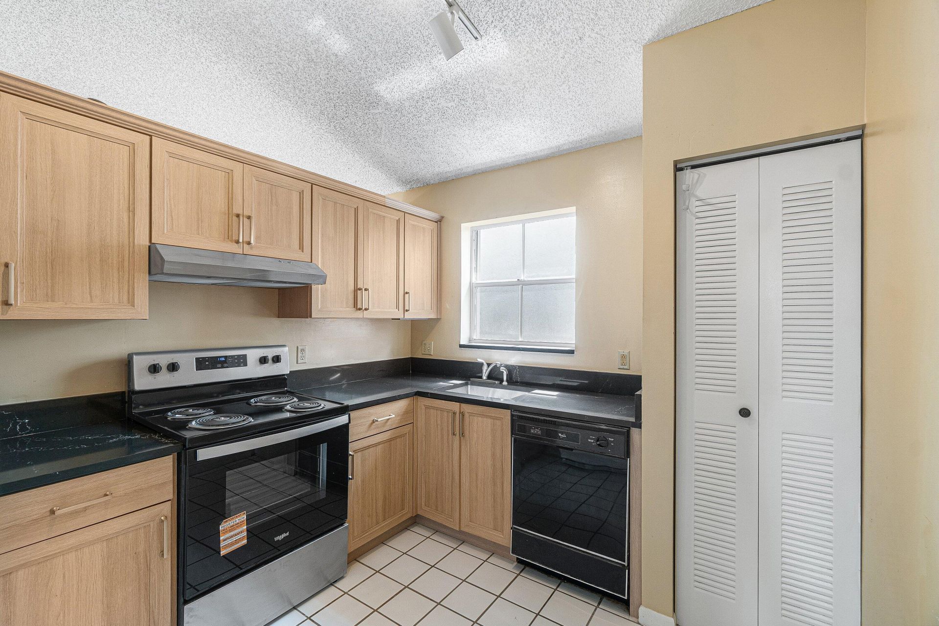 6561 Fern Street, Margate, FL 33063 Photo