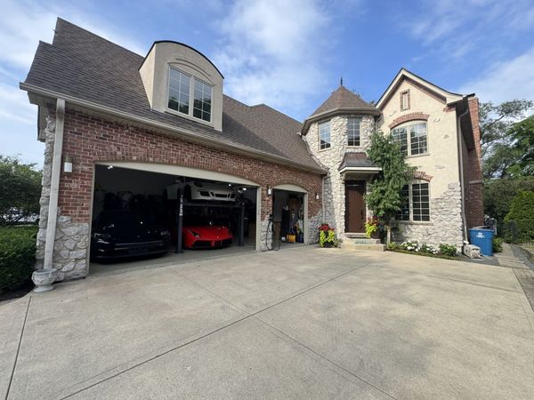 239 N Highland Avenue , Elmhurst, IL 60126