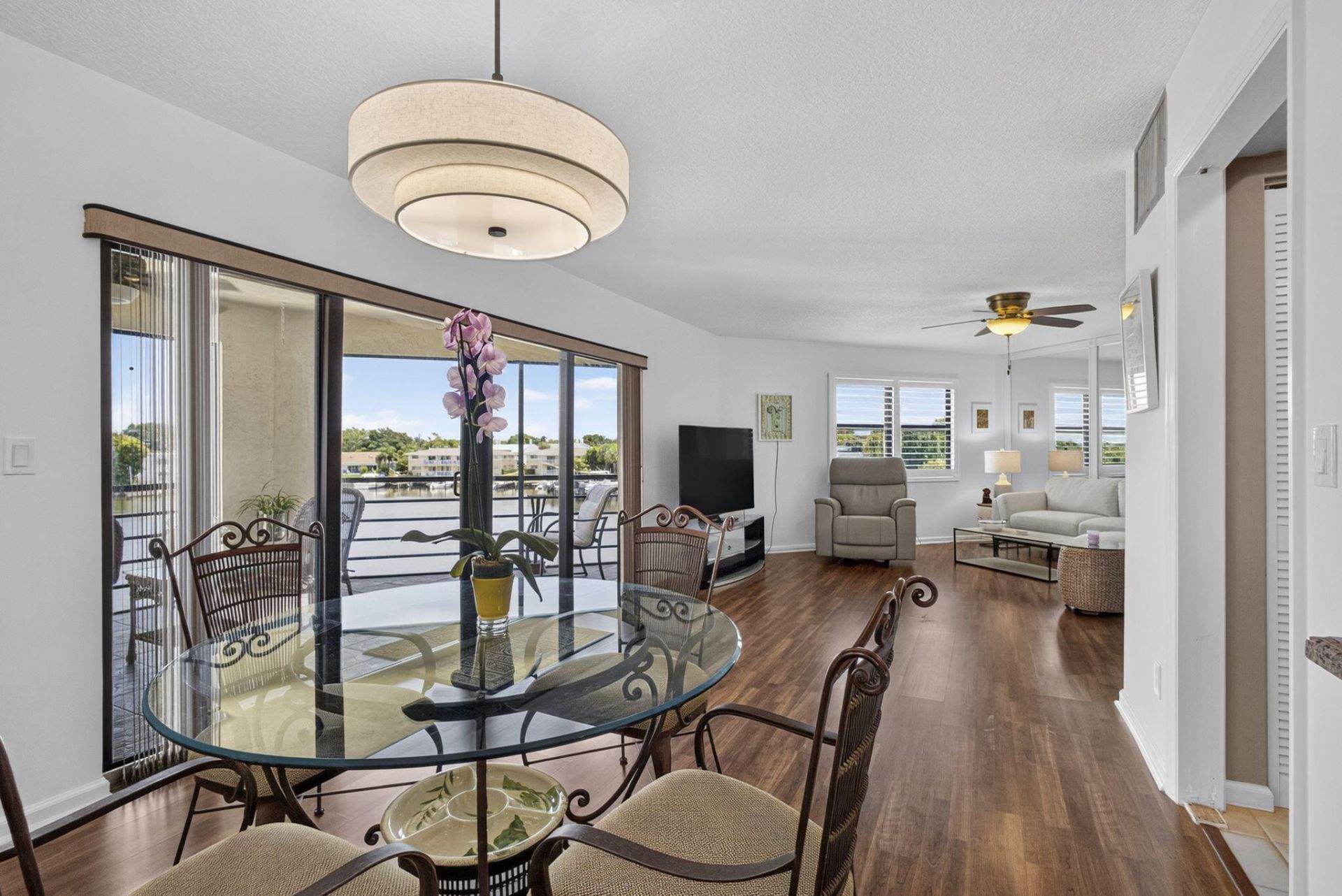 313 Lake Circle, Unit 316, North Palm Beach, FL 33408 Photo