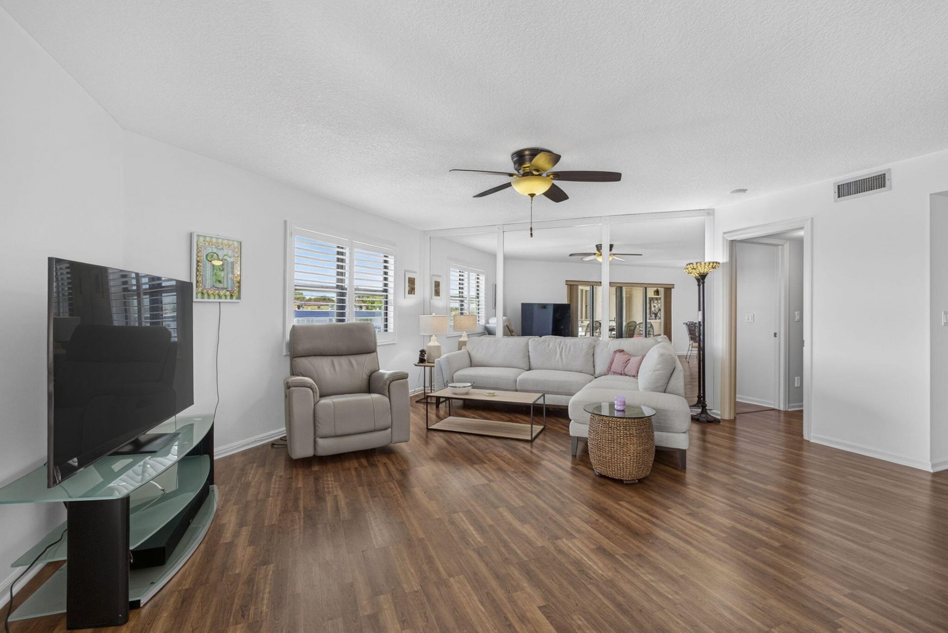 313 Lake Circle, Unit 316, North Palm Beach, FL 33408 Photo