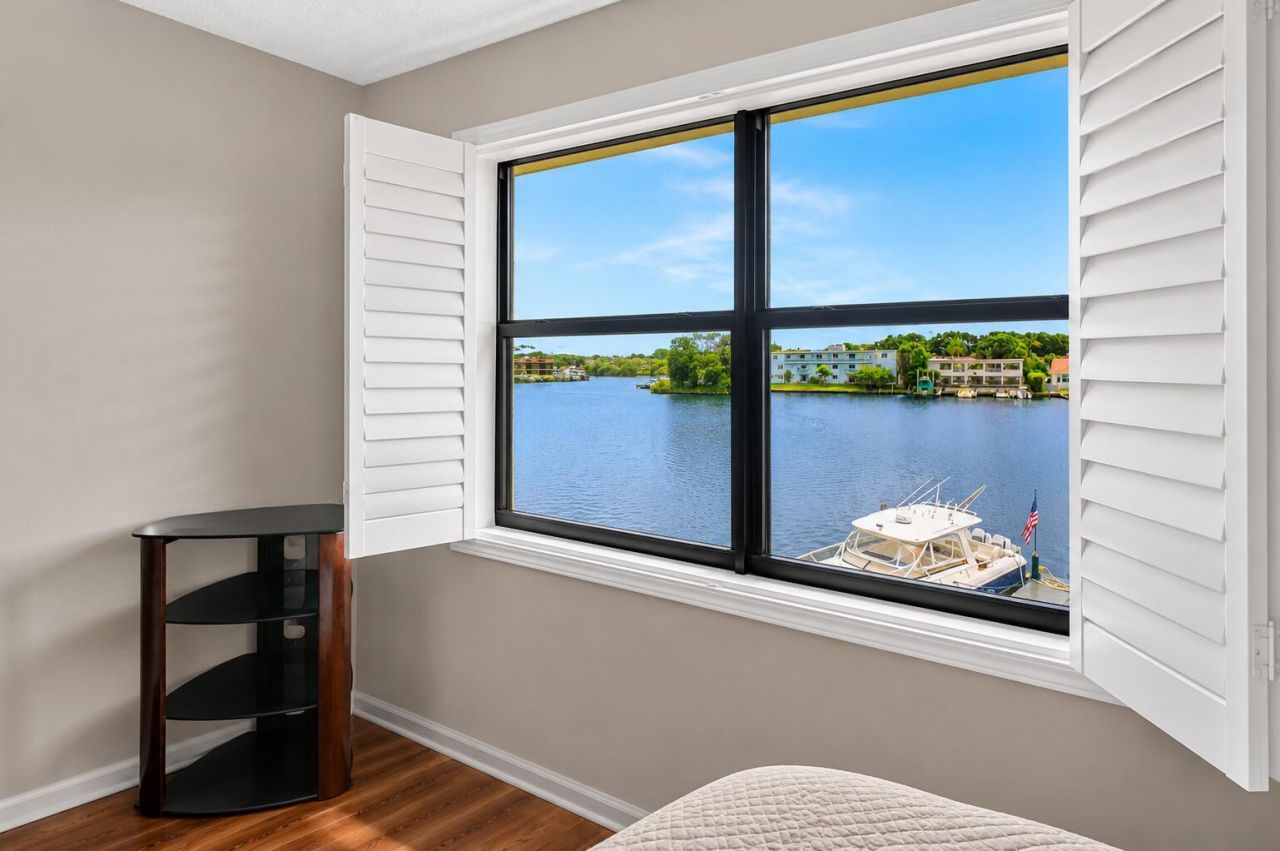 313 Lake Circle, Unit 316, North Palm Beach, FL 33408 Photo