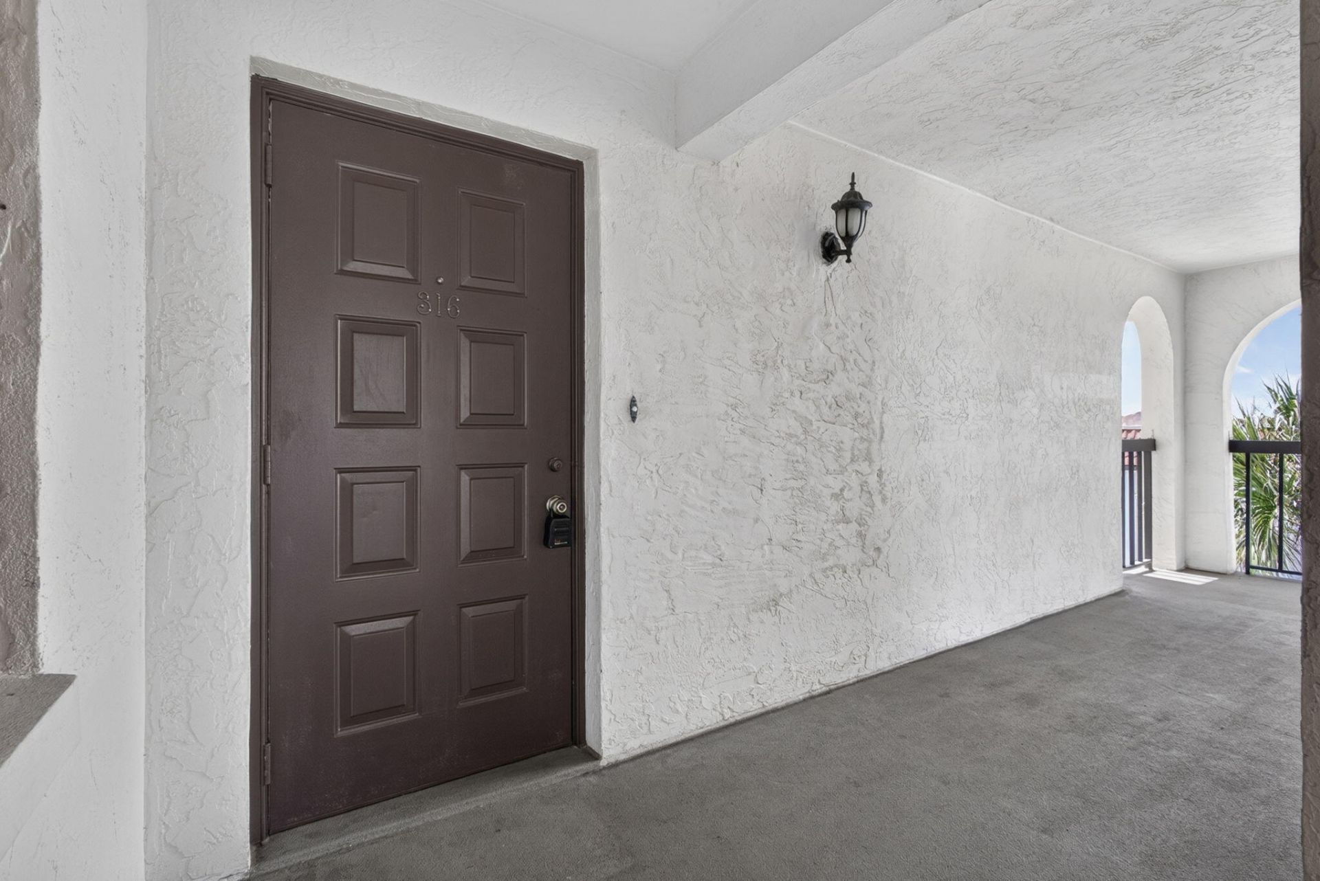 313 Lake Circle, Unit 316, North Palm Beach, FL 33408 Photo