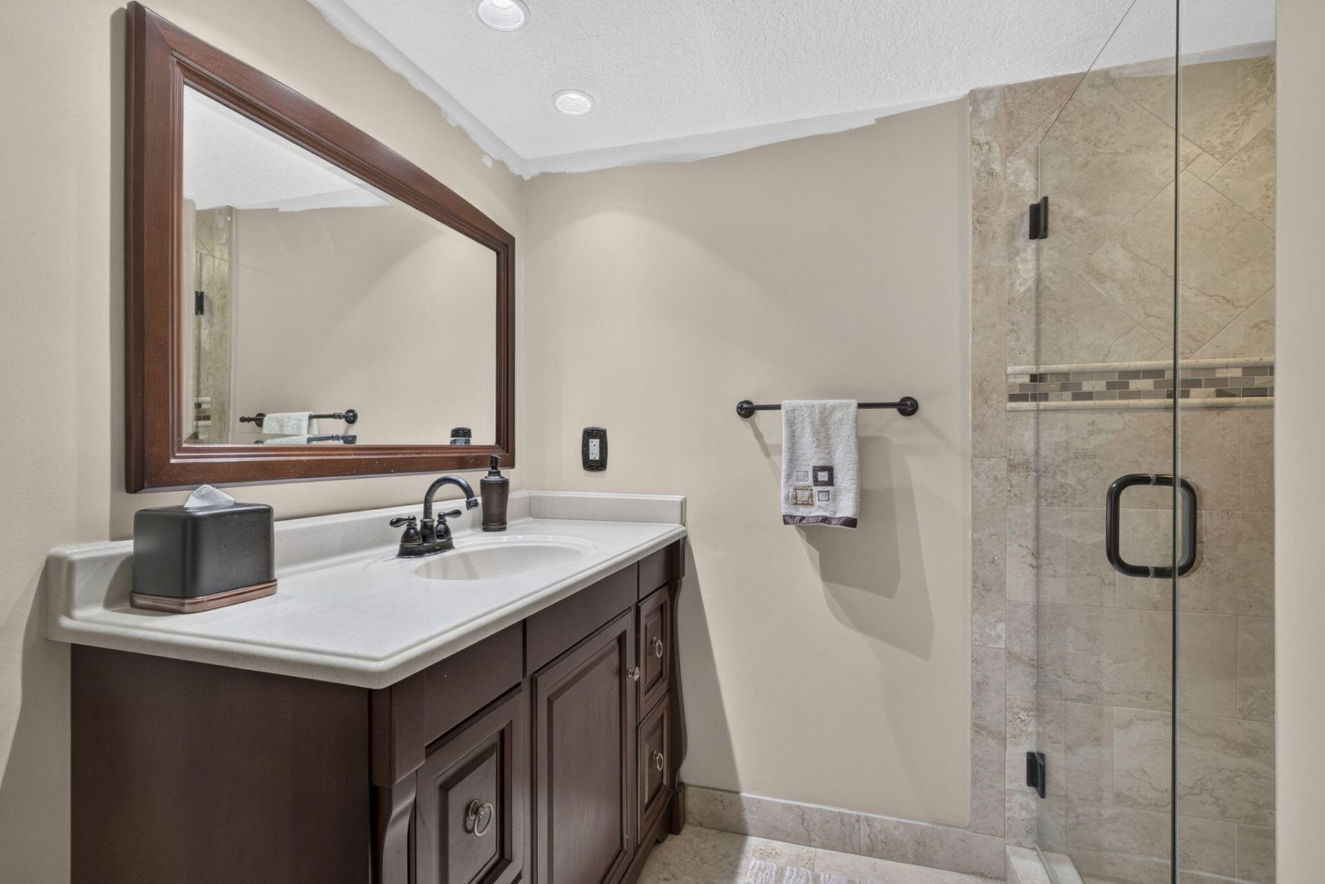 313 Lake Circle, Unit 316, North Palm Beach, FL 33408 Photo