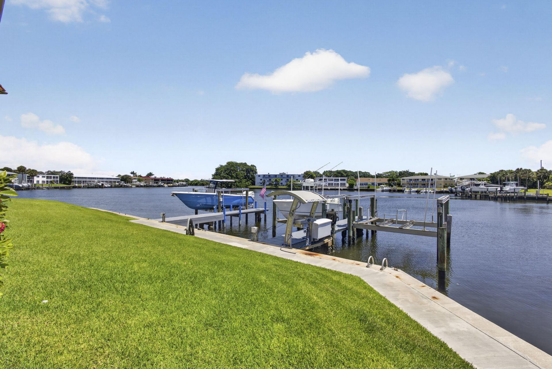 313 Lake Circle, Unit 316, North Palm Beach, FL 33408 Photo