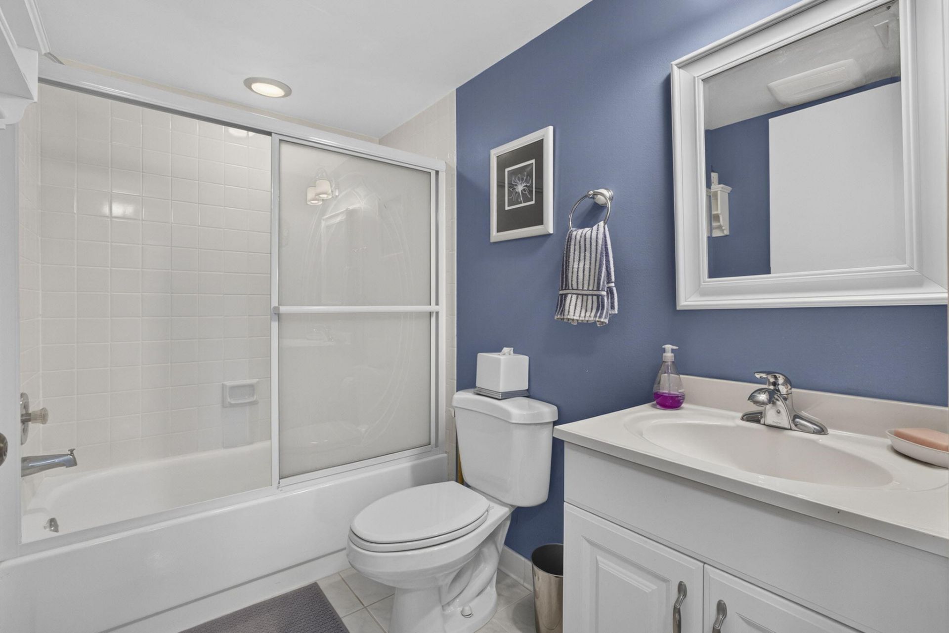313 Lake Circle, Unit 316, North Palm Beach, FL 33408 Photo