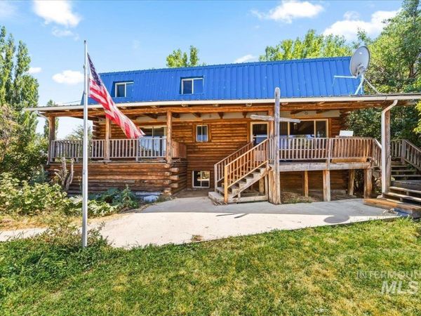 14211 Lake Shore Dr., Nampa, ID 83686