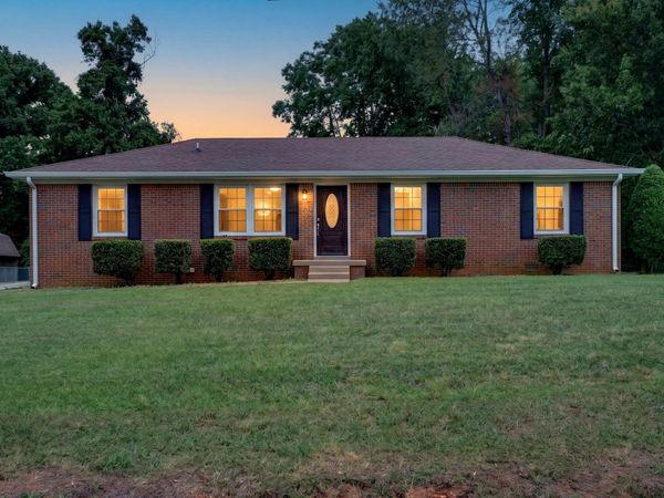 2710 Dove Ct , Clarksville, TN 37040
