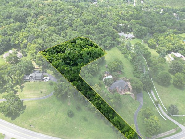 6020 Murray Ln, Brentwood, TN 37027