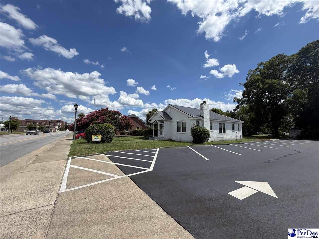 221 W Main Street Photo 4