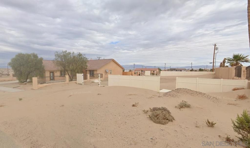 2316 Lark Court, Thermal, CA 92274 Main Photo