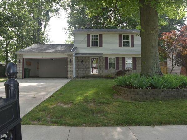 537 Howells Court , Eastlake, OH 44095
