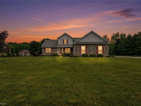 4901 Roscommon Drive , Brunswick, OH 44212