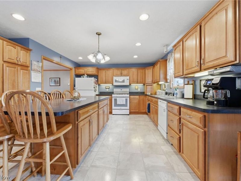 4901 Roscommon Drive, Brunswick, OH 44212 Photo 20