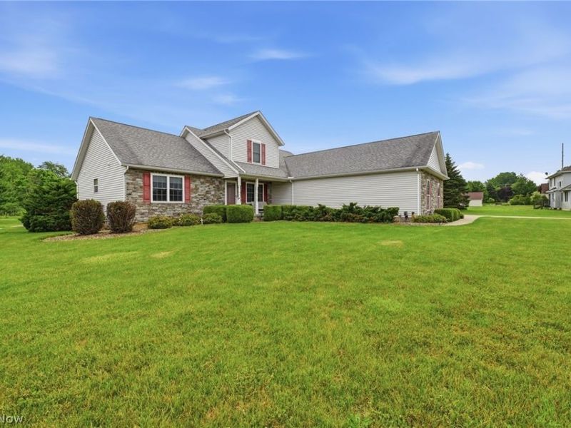 4901 Roscommon Drive, Brunswick, OH 44212 Photo 4