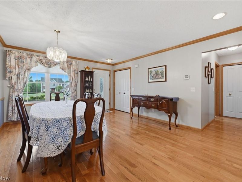 4901 Roscommon Drive, Brunswick, OH 44212 Photo 8