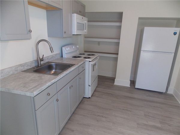 727 W Beaver , Unit 5, Zelienople, PA 16063