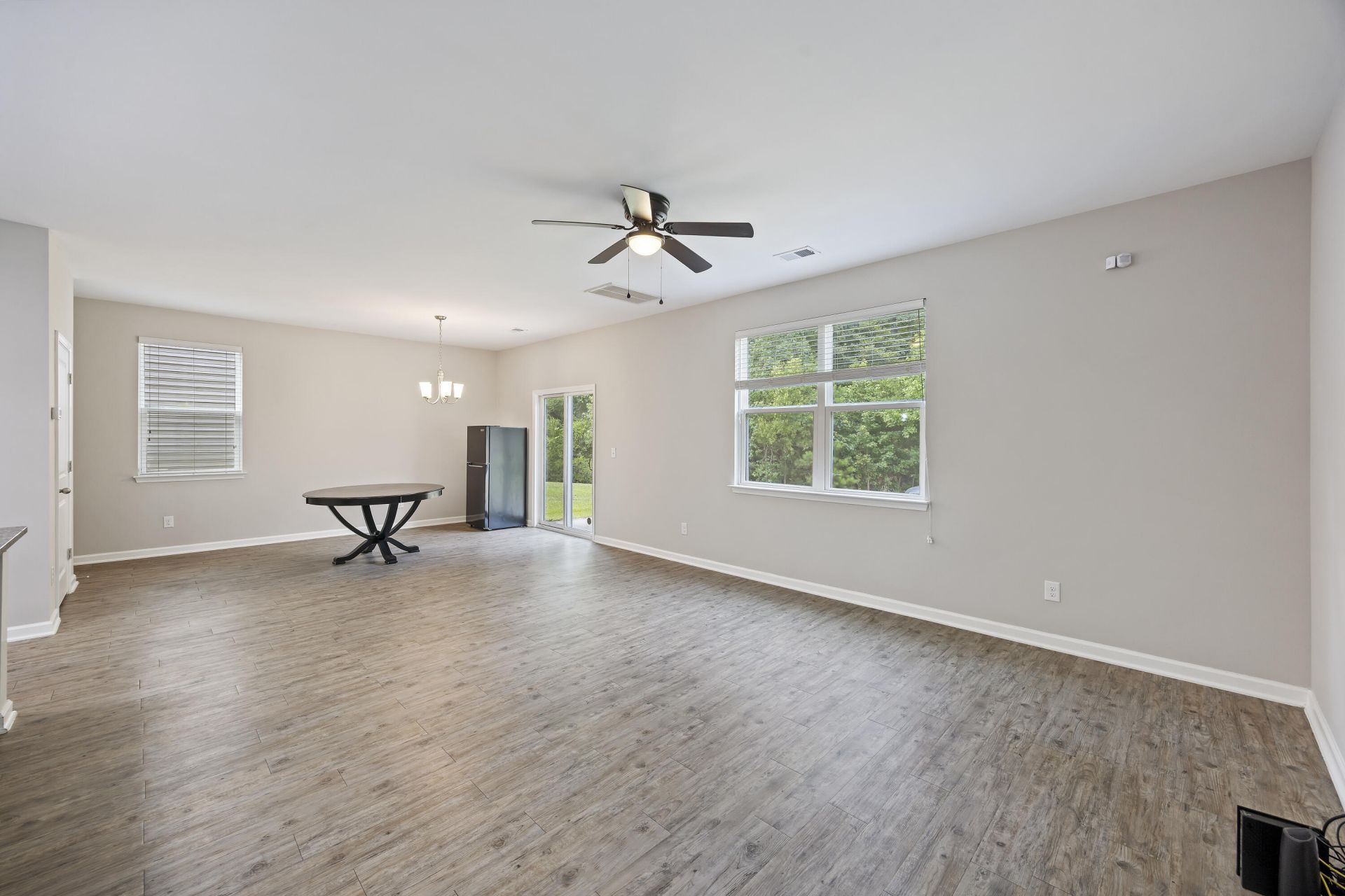 9798 Seed Street Photo 11