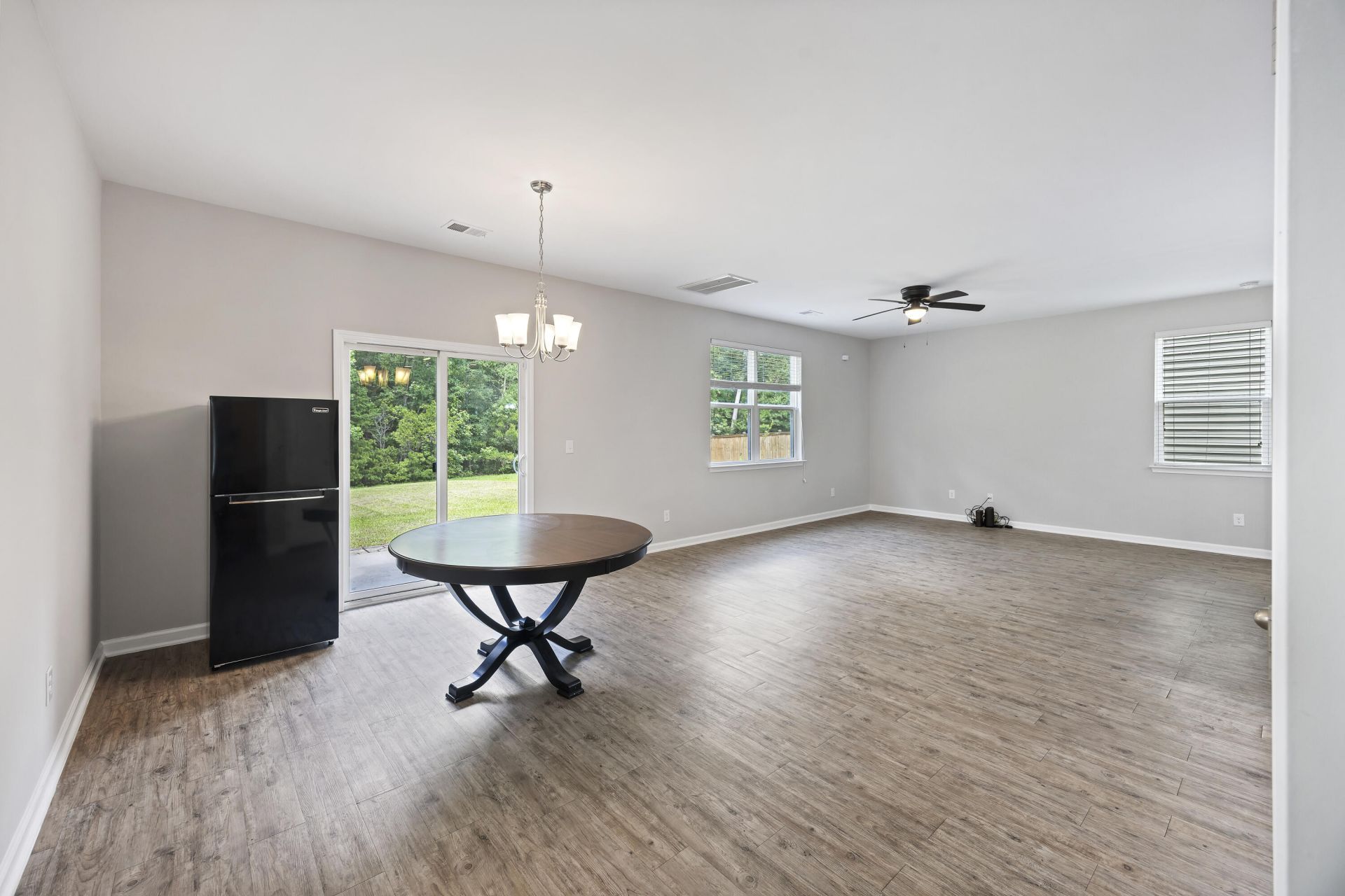 9798 Seed Street Photo 15