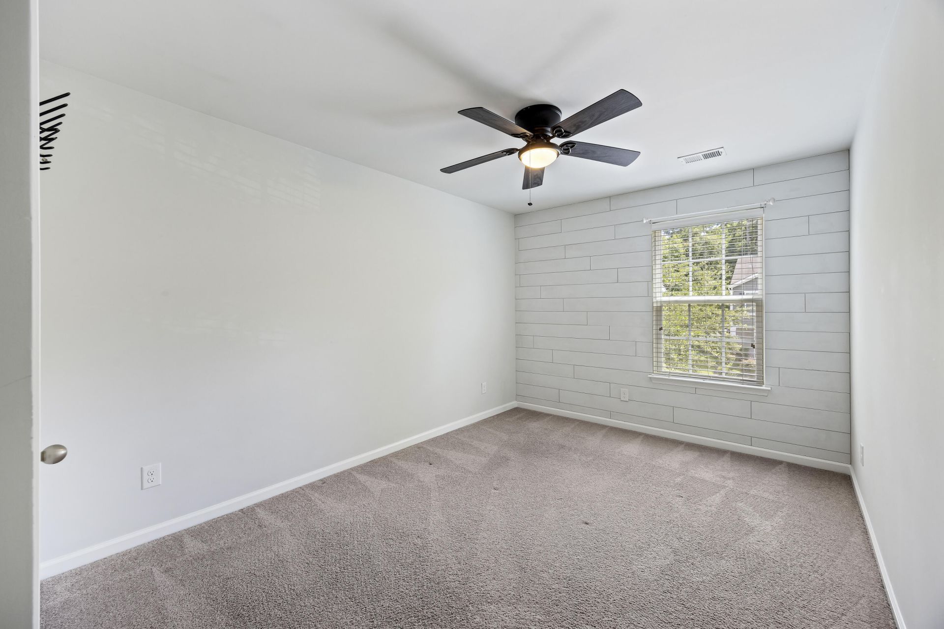 9798 Seed Street Photo 19