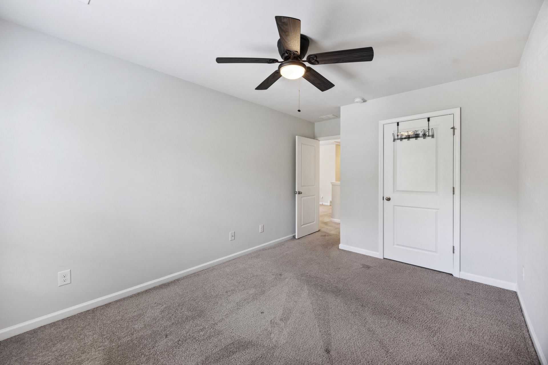 9798 Seed Street Photo 20