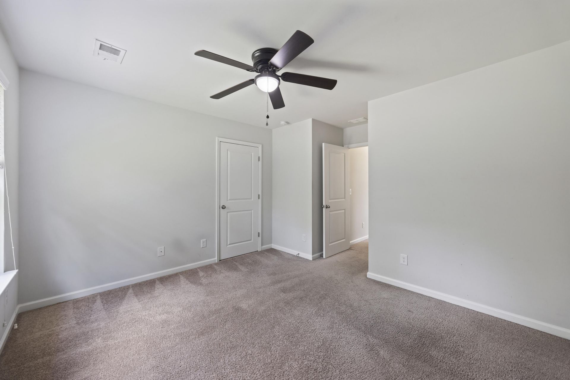 9798 Seed Street Photo 31