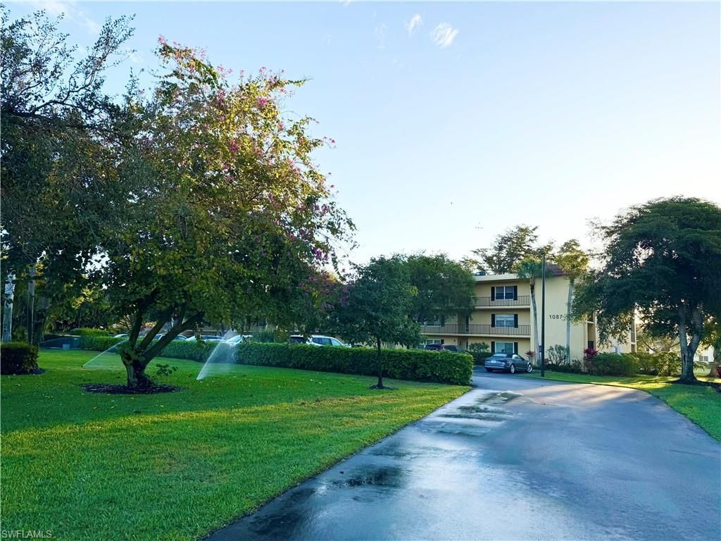 1087 Forest Lakes Dr, Unit 306, Naples, FL 34105 Photo