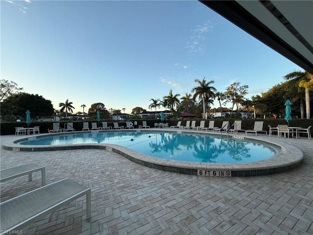 1087 Forest Lakes Dr, Unit 306, Naples, FL 34105 Photo