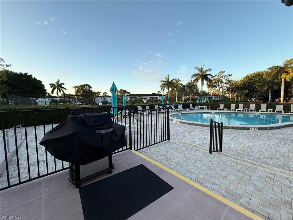1087 Forest Lakes Dr, Unit 306, Naples, FL 34105 Photo