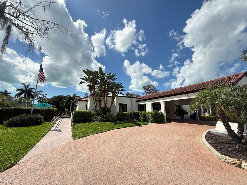 1087 Forest Lakes Dr, Unit 306, Naples, FL 34105 Photo