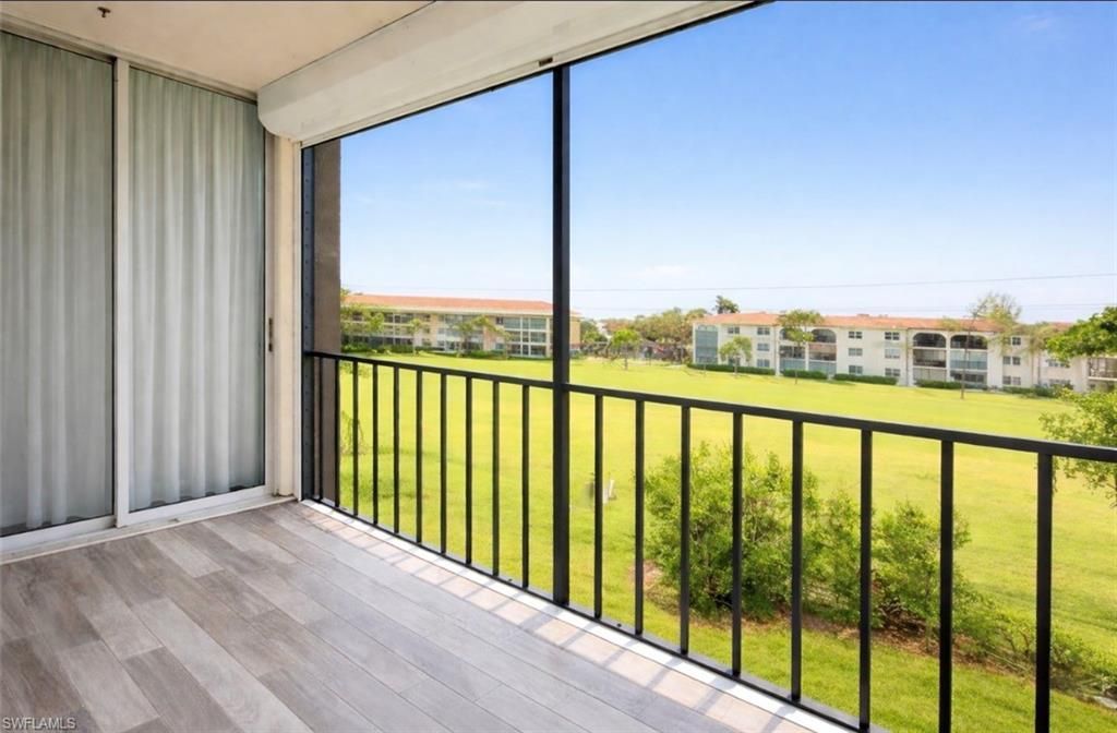 1087 Forest Lakes Dr, Unit 306, Naples, FL 34105 Photo