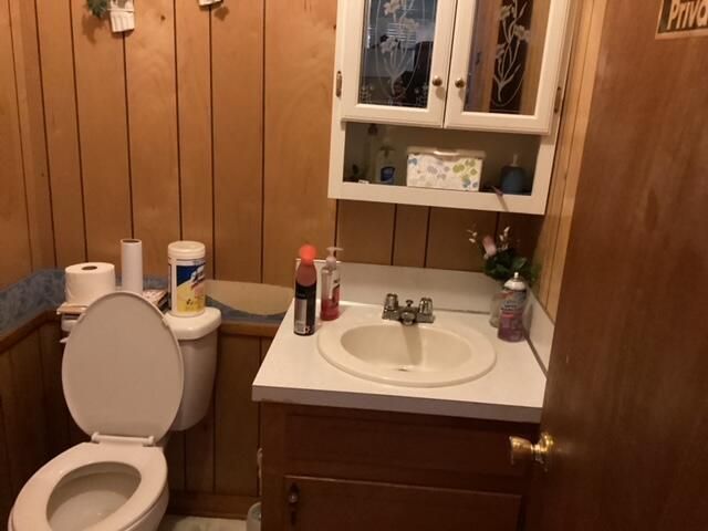 3920 Byrnes Drive  Photo 12