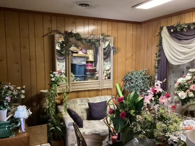 3920 Byrnes Drive  Photo 8