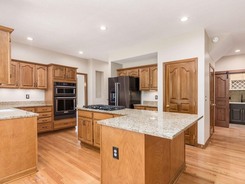 5592 Fawnbrook Lane, Dublin, OH 43017 Photo 13