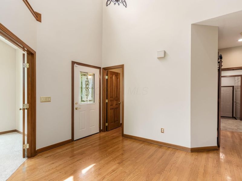 5592 Fawnbrook Lane, Dublin, OH 43017 Photo 6