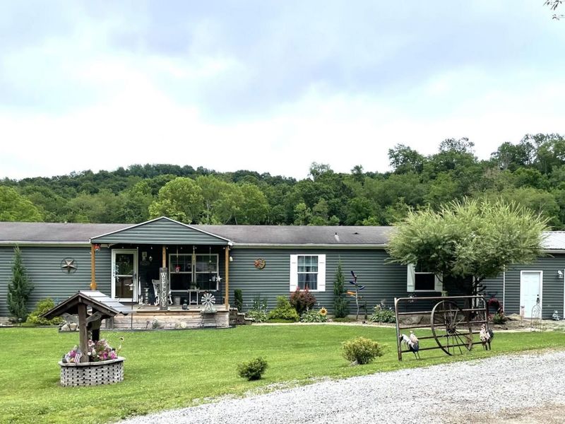 16282 Cox Road, Logan, OH 43138 Photo 2