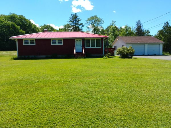 270 Middle Road , Dresden, ME 04342